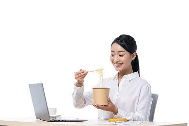 任天堂隐喻纪念红白机诞生日 经典手柄连接Switch